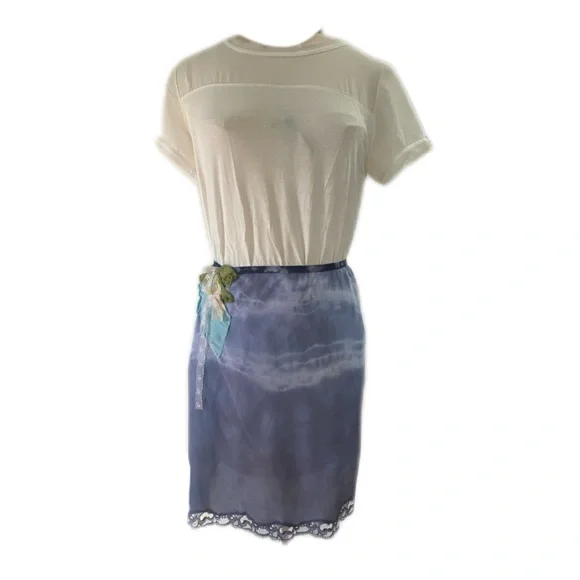 Vintage Free People Blue Tie-Dye Skirt with Lace Detail - Picture 2 of 10